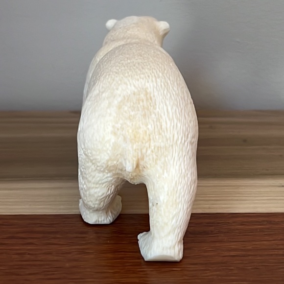 Hand-Carved Walrus Ivory Bear by Ray Toolie - Picture 5 of 15